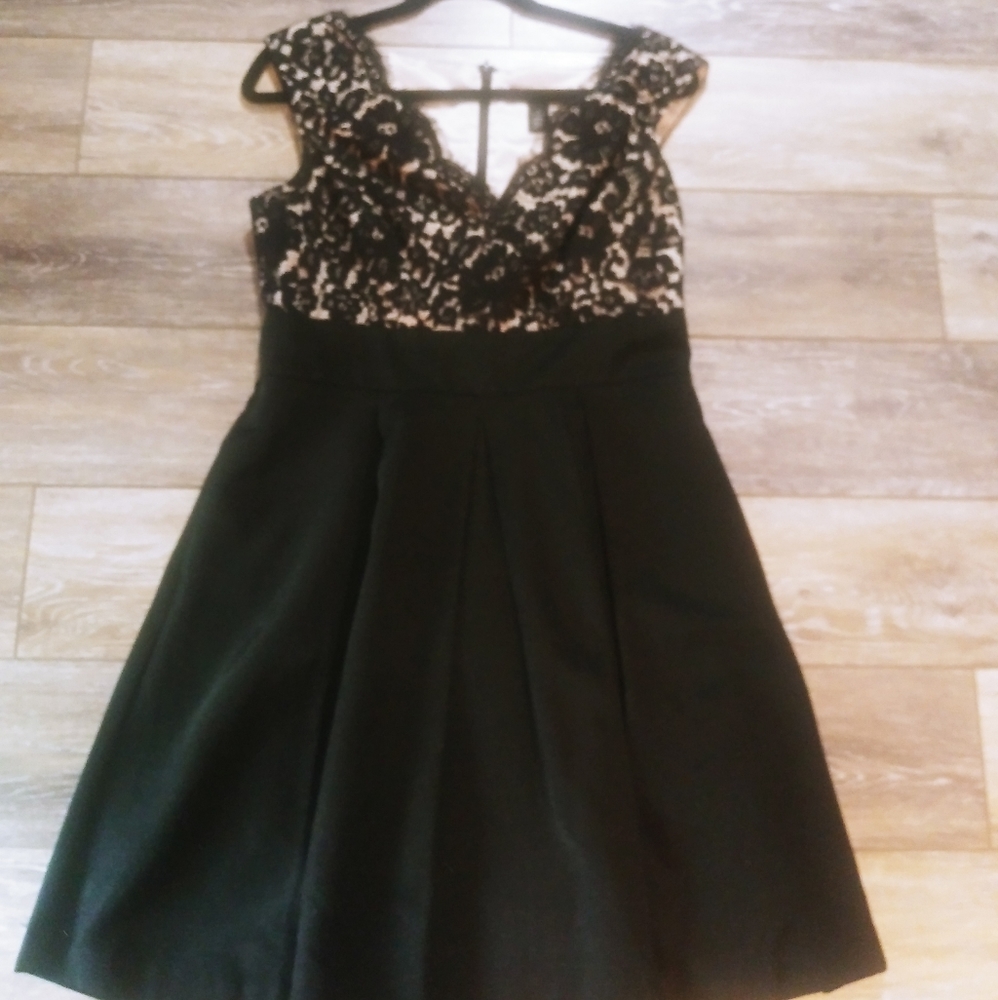 White House Black Market cocktail dress